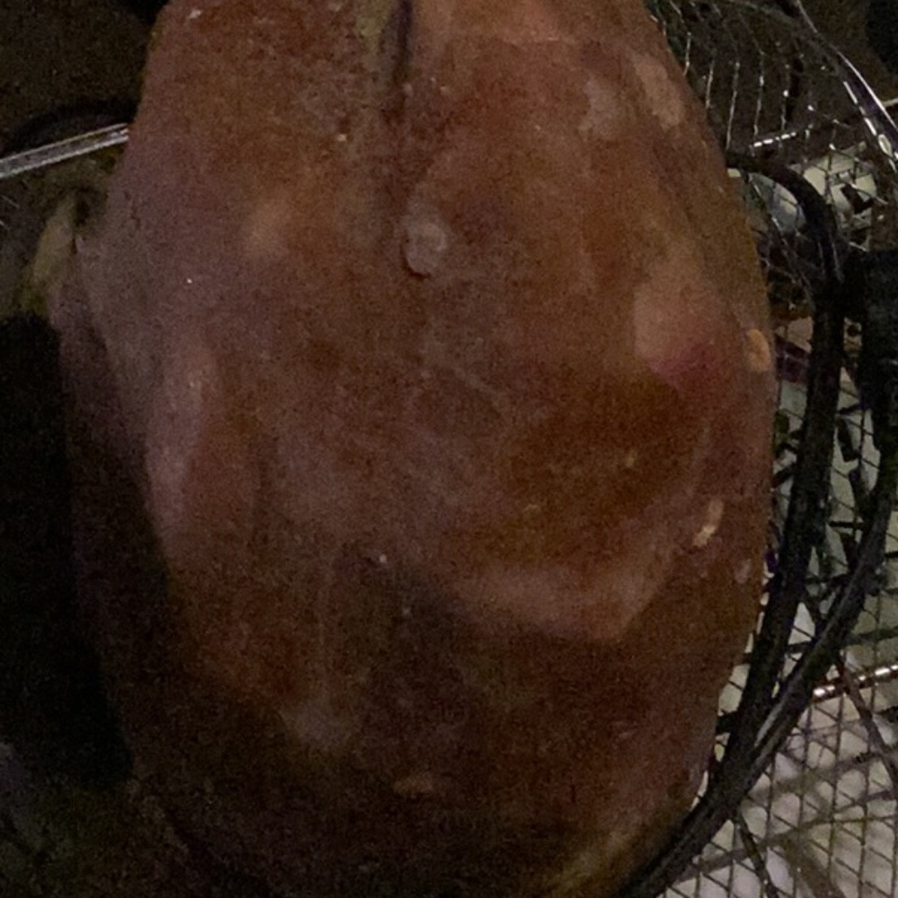Crate and Barrel med Red salt lamp